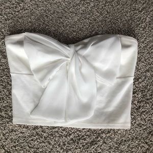 Strapless crop top w/ bow